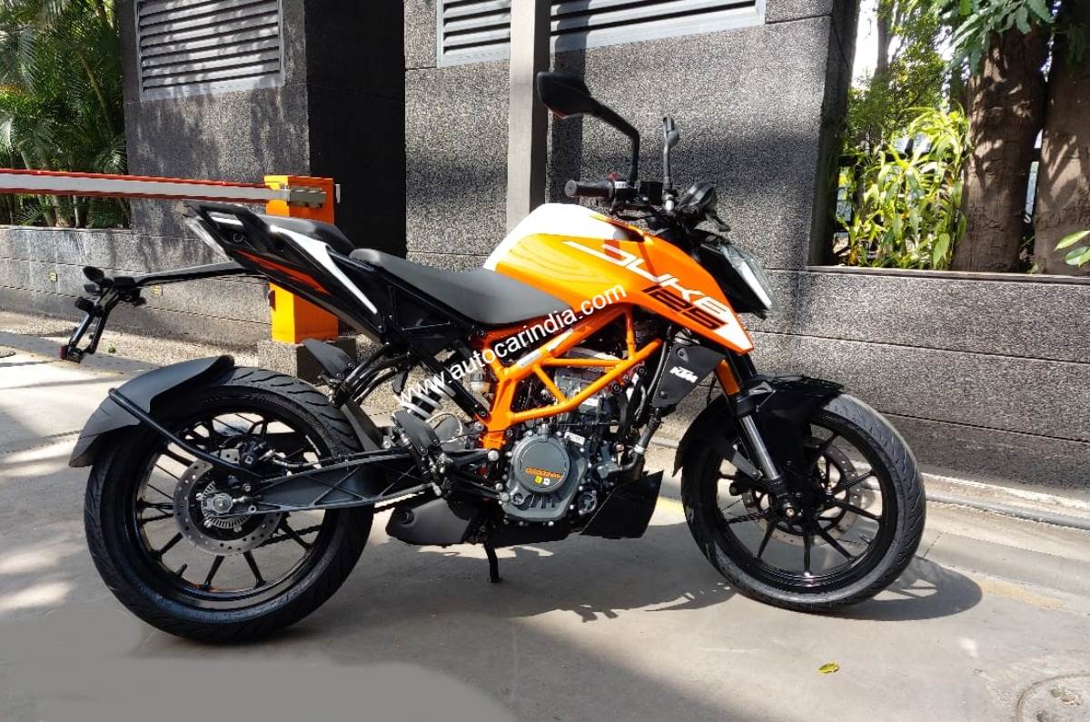 ktm duke 125 red