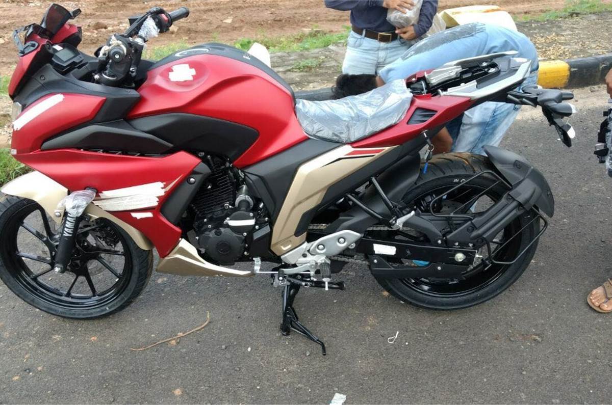 Yamaha Fazer 250 spied in production form in India - Autocar India