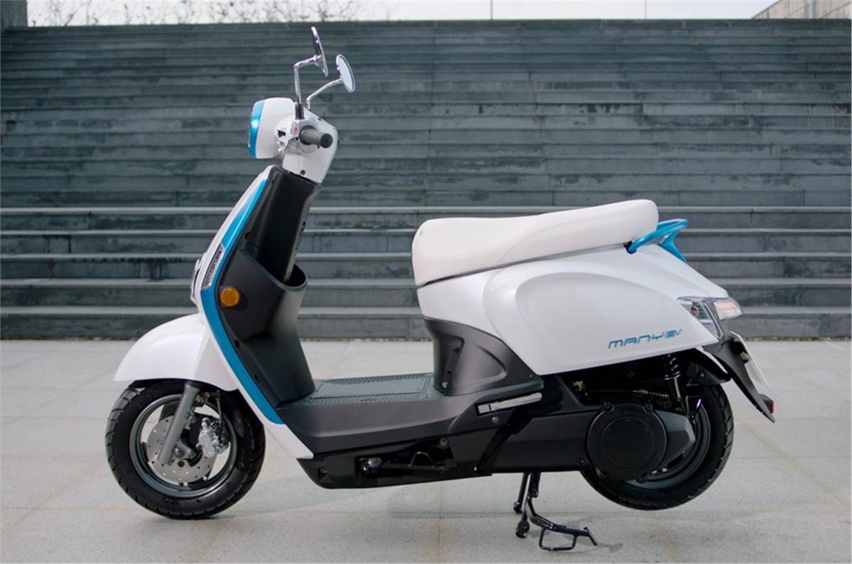 KYMCO Ionex Electric Scooter Unveiled Autocar India kymco-ionex-electric-scooter-unveiled-autocar-india