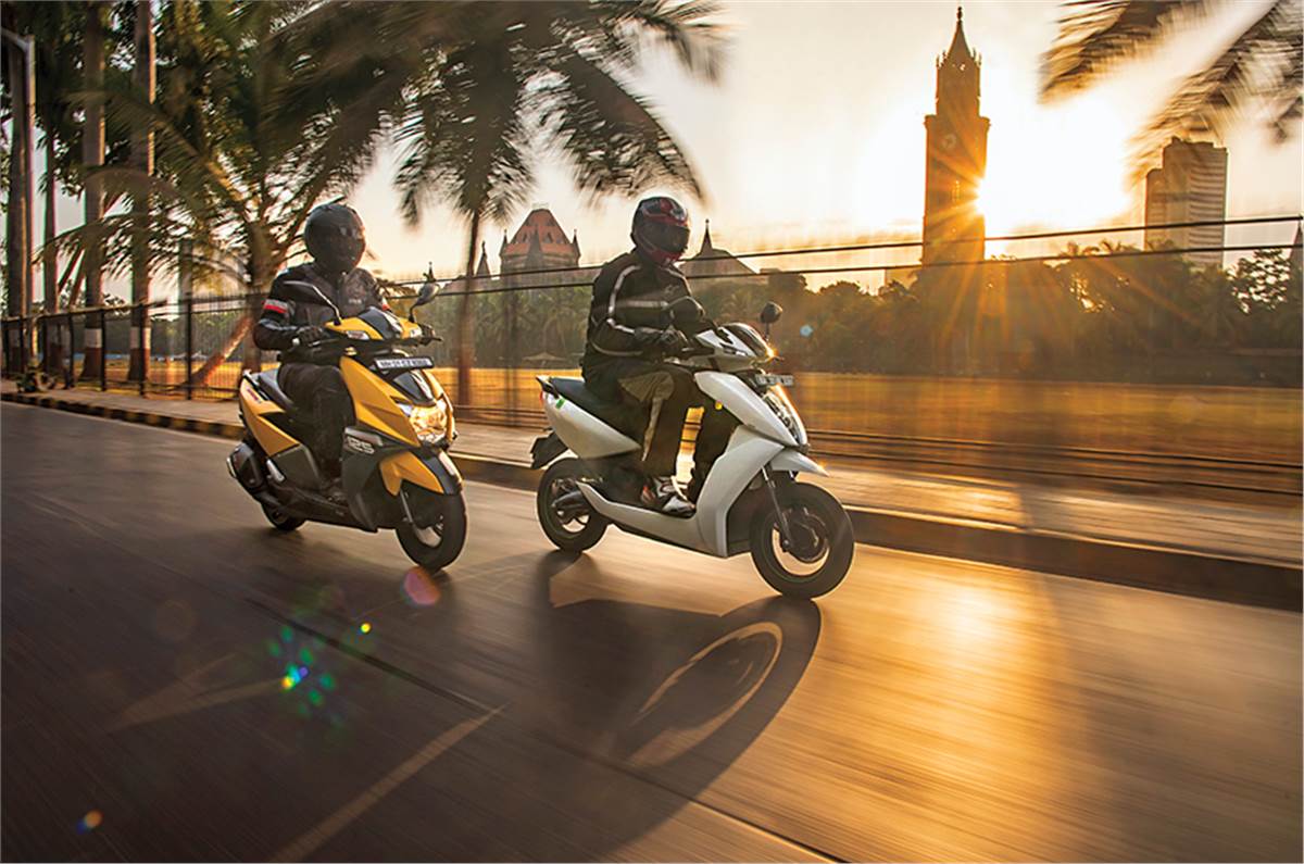 TVS Ntorq 125 Vs Ather 450 EV Scooter Comparison Autocar India tvs-ntorq-125-vs-ather-450-ev-scooter-comparison-autocar-india