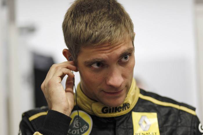 Petrov replaces Trulli at Caterham