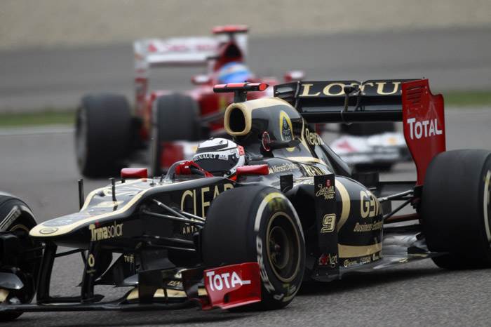 Raikkonen laments Lotus tyre strategy