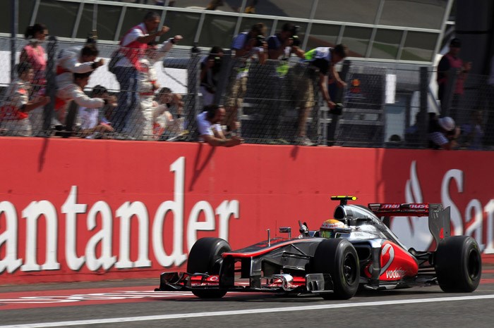 Hamilton wins dramatic Italian GP