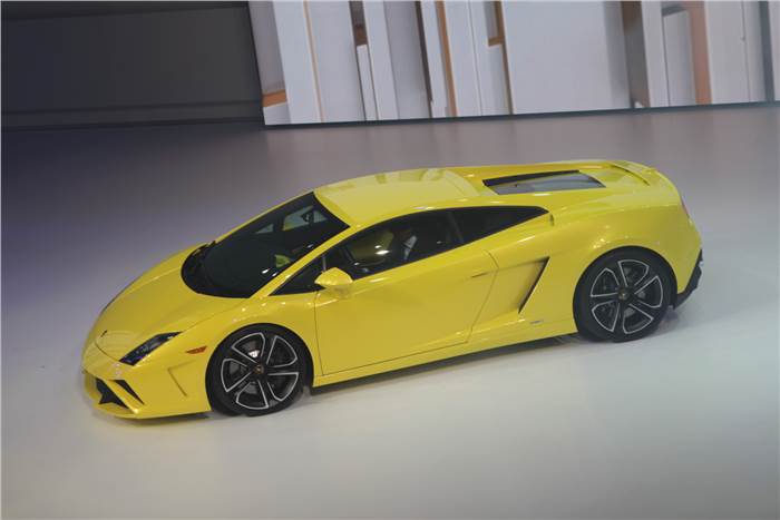 Refreshed Lamborghini Gallardo revealed