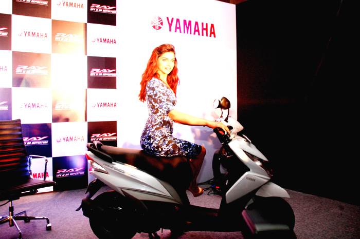Yamaha Ray now available in white 