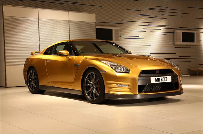 Usain Bolt unveils special GT-R Gold