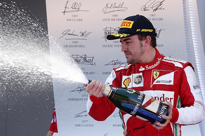 F1: Alonso takes commanding home win