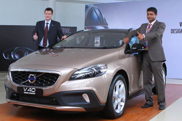 Volvo launches V40 Cross Country 