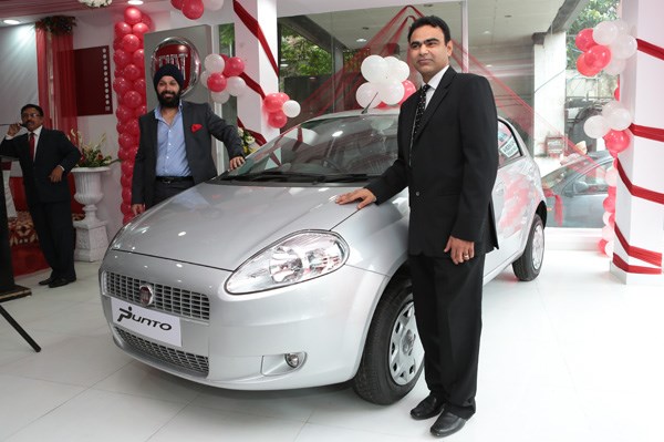 Fiat opens two new outlets