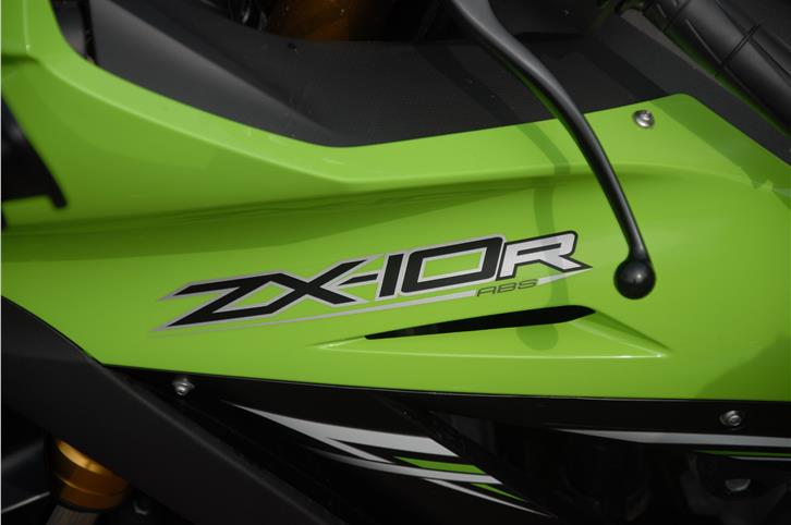 Kawasaki Ninja ZX10R review, test ride