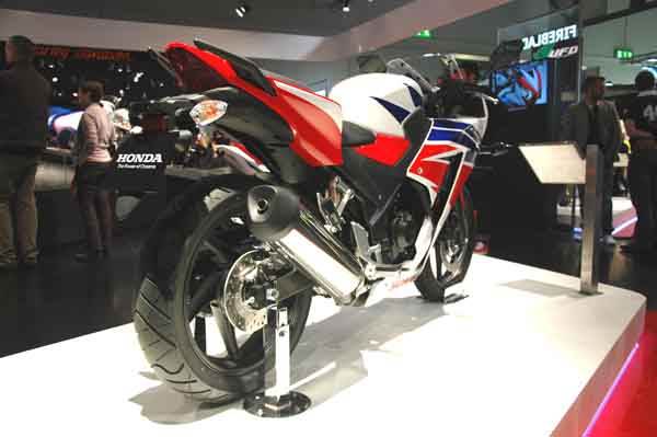 New Honda CBR300R unveiled