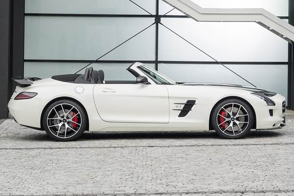 Mercedes-Benz SLS AMG GT Final Edition uncovered