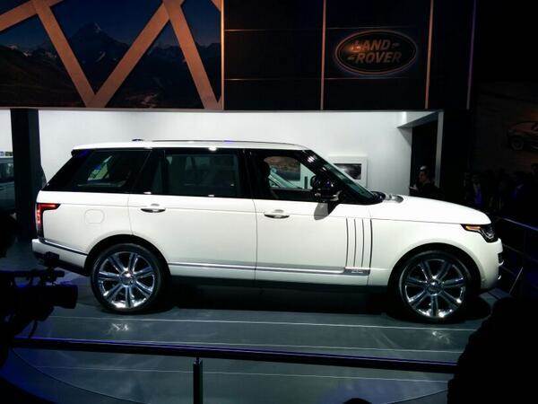 New 2014 Range Rover LWB, Evoque, Discovery SUVs launched in India