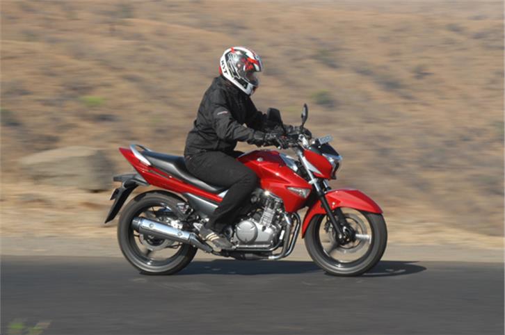 Suzuki Inazuma review, test ride