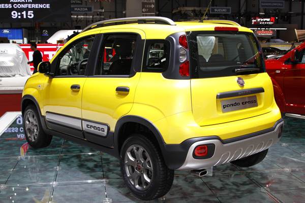 Geneva 2014: New Fiat Panda Cross makes world debut