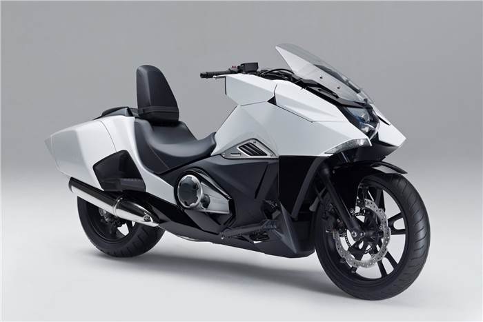 Honda NM4 Vultus unveiled at Osaka Motorcycle Show