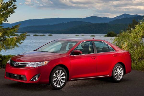 Toyota Camry facelift to be showcased at New York Auto Show