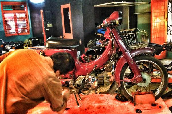 Garage52: Mumbai&#8217;s new motorcycle hangout