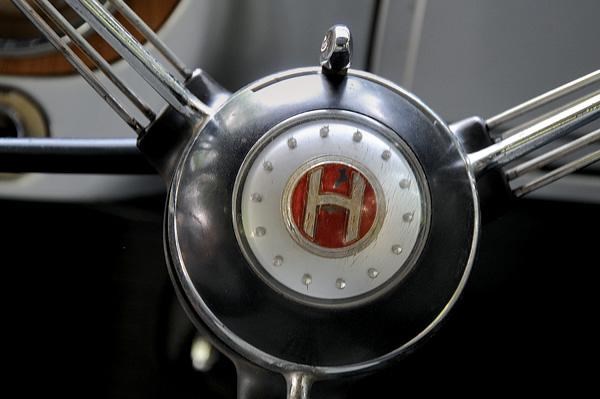 Hindustan Ambassador - The car that refused to die