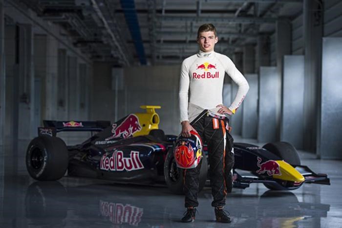 Verstappen set to become youngest-ever F1 driver