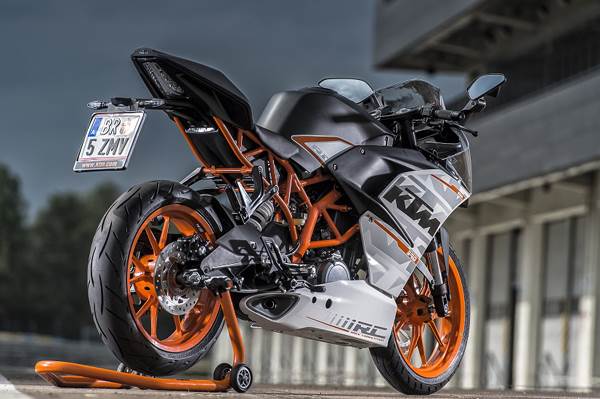 KTM RC390 launched at Rs 2.05 lakh, RC200 at Rs 1.60 lakh