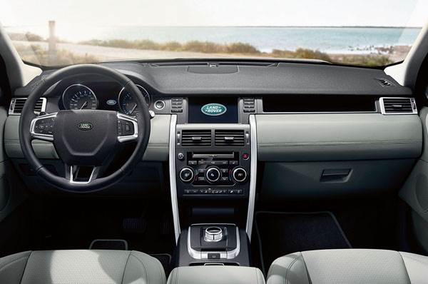 Land Rover Discovery Sport first look