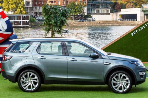 Land Rover Discovery Sport first look
