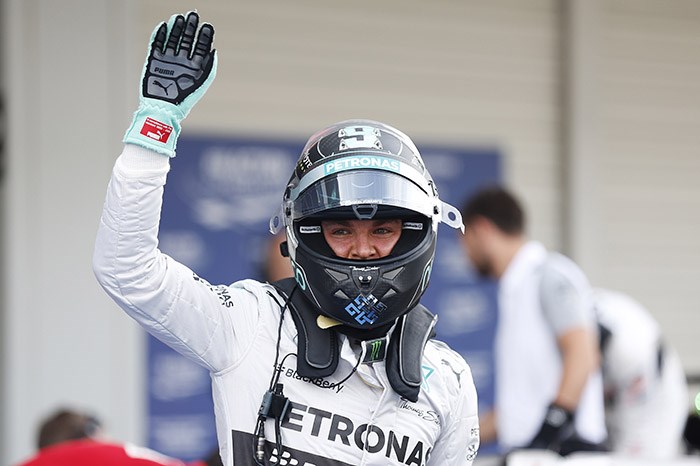 F1: Rosberg beats Hamilton to Japanese GP pole
