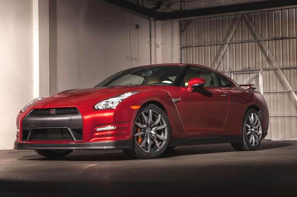 Updated Nissan GT-R unveiled