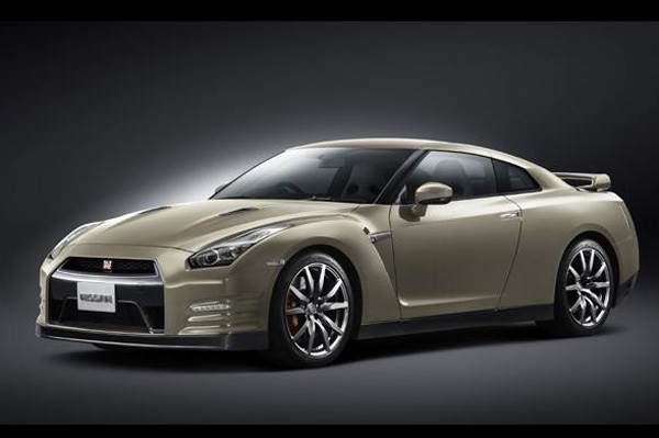 Updated Nissan GT-R unveiled