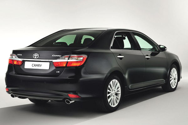 Toyota Camry facelift India-bound