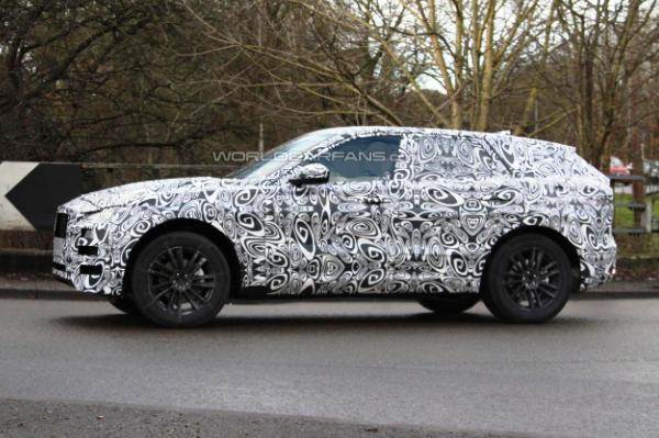 New Jaguar F-Pace SUV spied testing