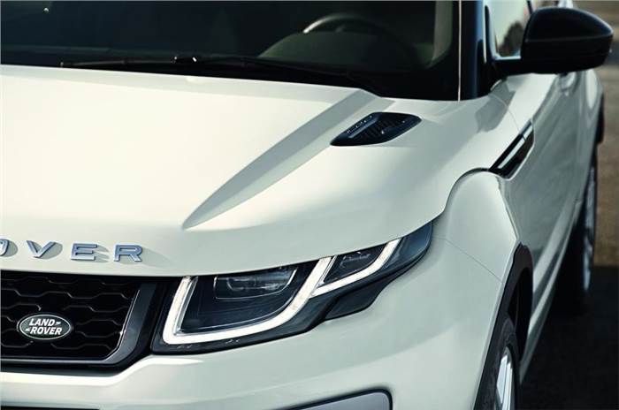 Range Rover Evoque facelift revealed