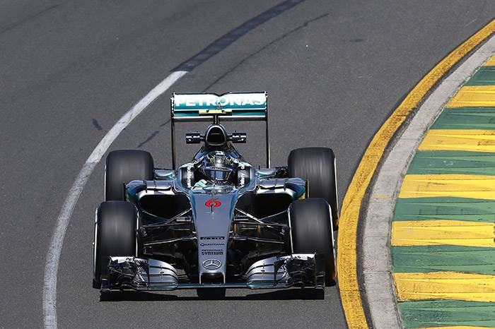 Australian GP: Nico Rosberg pips Lewis Hamilton in practice one