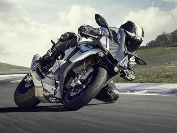 Yamaha launches R1, R1M in India