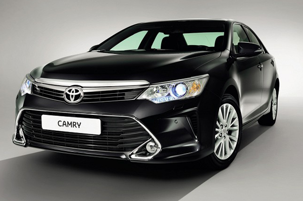 Toyota Camry facelift launch on April 30, 2015