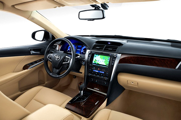 Toyota Camry facelift launch on April 30, 2015
