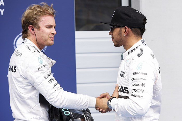 F1: Hamilton beats Rosberg to pole as both go off