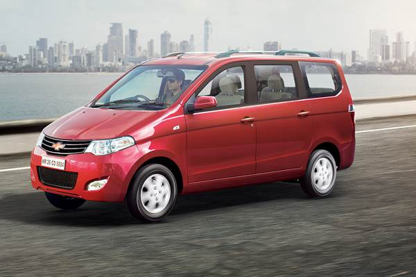 2015 Chevrolet Enjoy launched at Rs 6.24 lakh