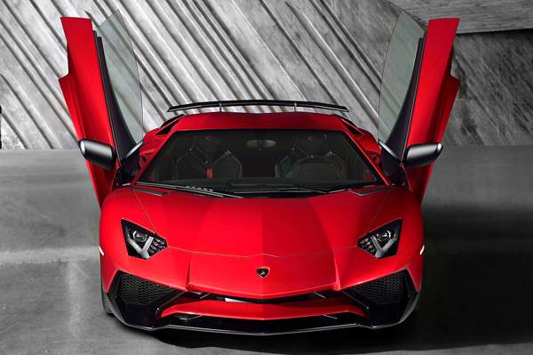 Lamborghini Aventador SV roadster to be unveiled in August