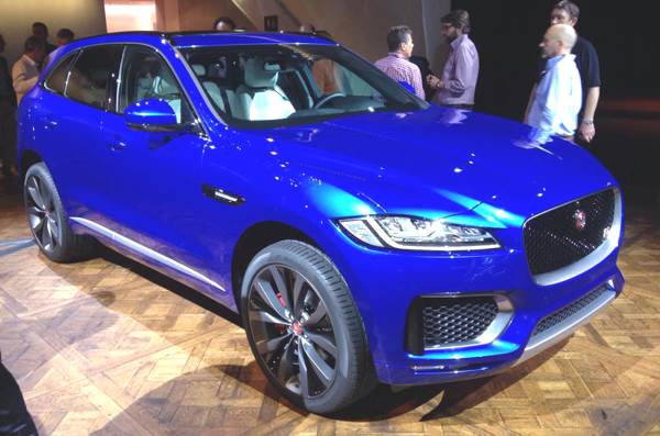 Jaguar F-Pace crossover revealed