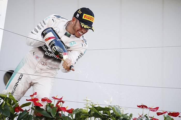 F1: Hamilton dominates Japanese Grand Prix