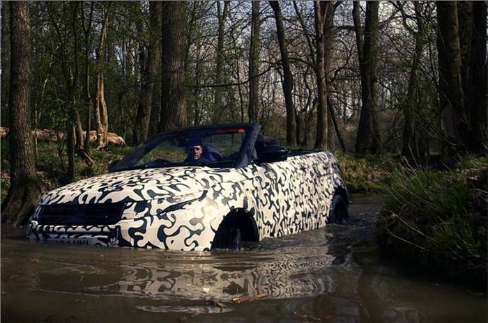 Range Rover Evoque Convertible to be unveiled in November