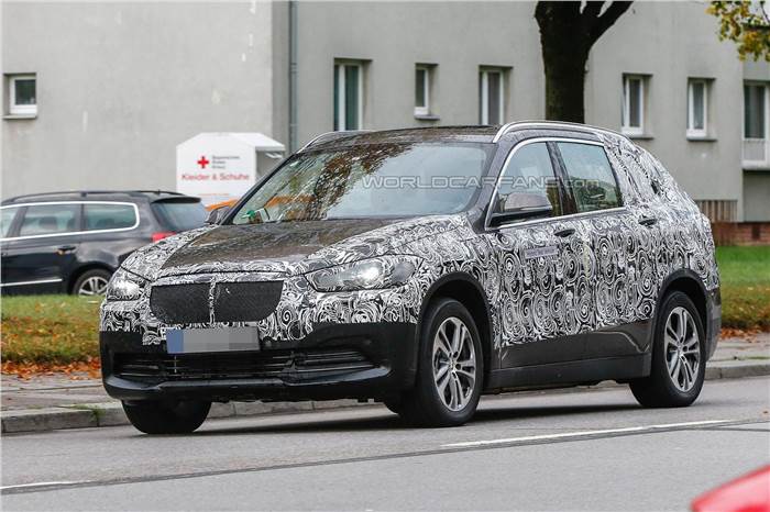 BMW X1 seven-seater seen testing