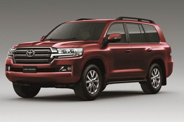 Toyota Land Cruiser 200 facelift launched at Rs 1.29 crore