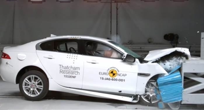 New Jaguar XE and XF score 5 stars in Euro NCAP tests