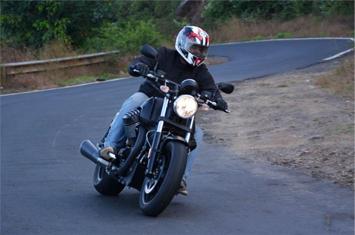 Moto Guzzi Audace review, test ride
