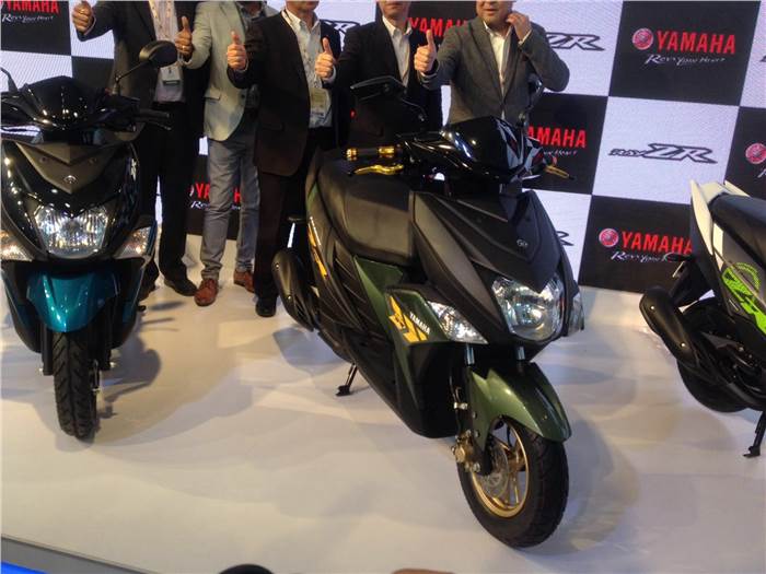 Yamaha Cygnus Ray ZR unveiled at Auto Expo 2016