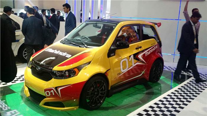 Mahindra unveils e2o Sport and E-Verito at Auto Expo 2016