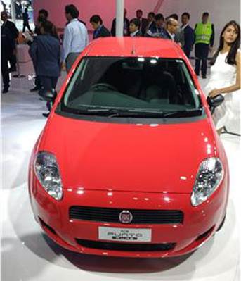 Fiat Punto Pure launched at Rs 4.49 lakh